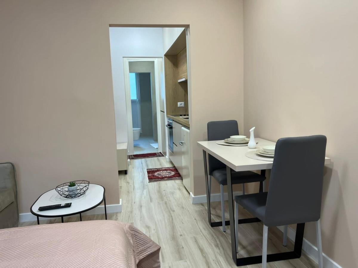 Smart Home , Lovely Apartment In Tiran Dış mekan fotoğraf
